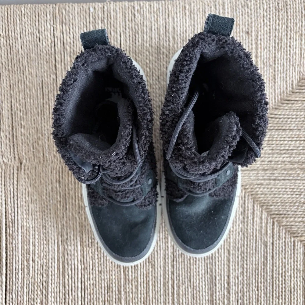 Sorel Explorer II Joan Cozy Black / Tea Light NL4455-011 Women Sz 8 Gorpcore